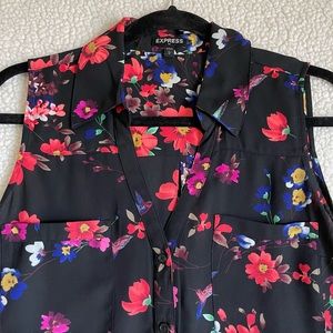 Sleeveless Express Blouse